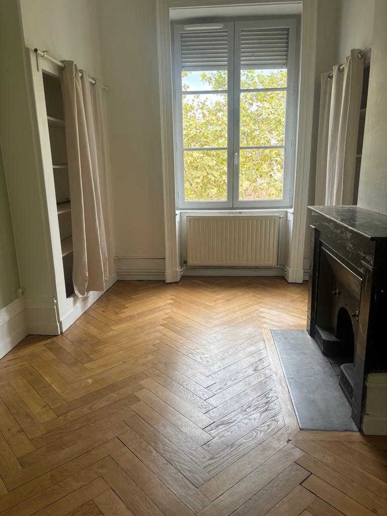 Appartement en location &agrave; Lyon / 3 pi&egrave;ces 76 m&sup2;