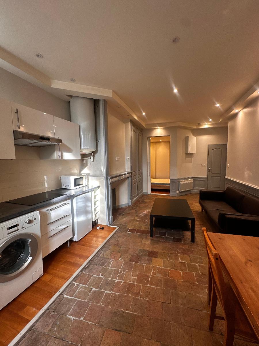 Appartement en location &agrave; Lyon / 1 pi&egrave;ce 33 m&sup2;