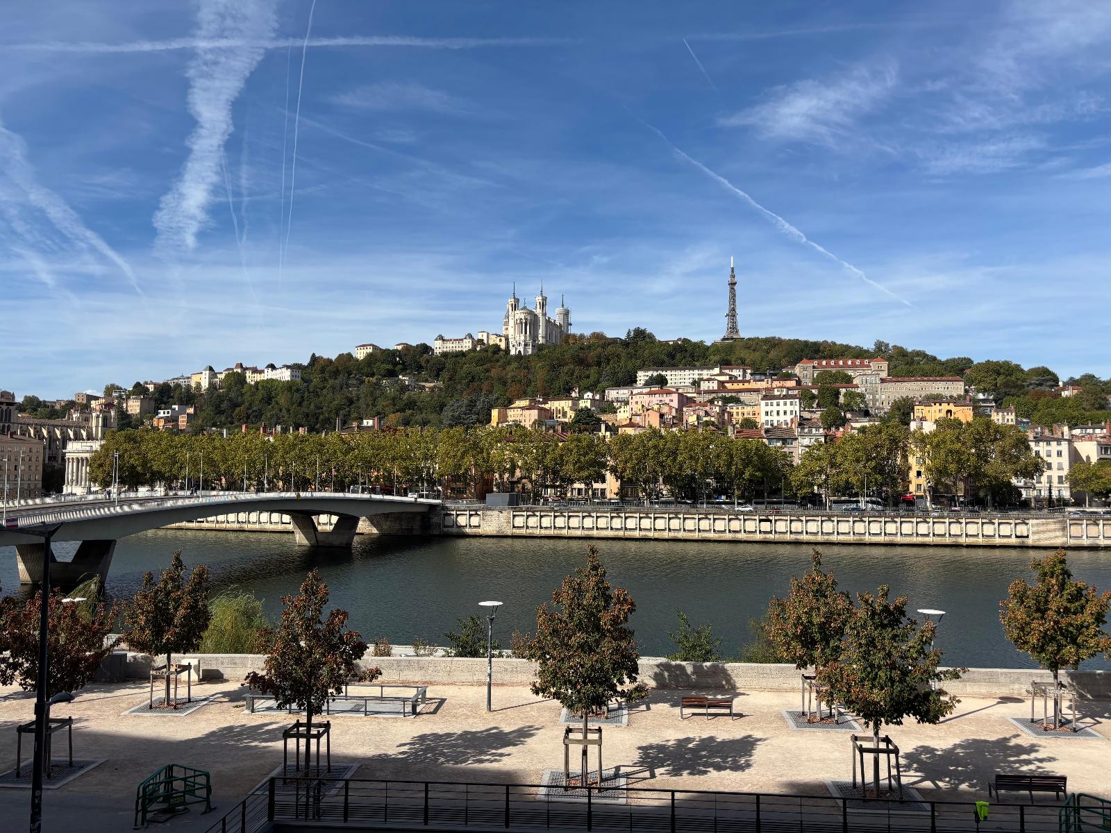 Appartement en location &agrave; Lyon / 3 pi&egrave;ces 96 m&sup2;
