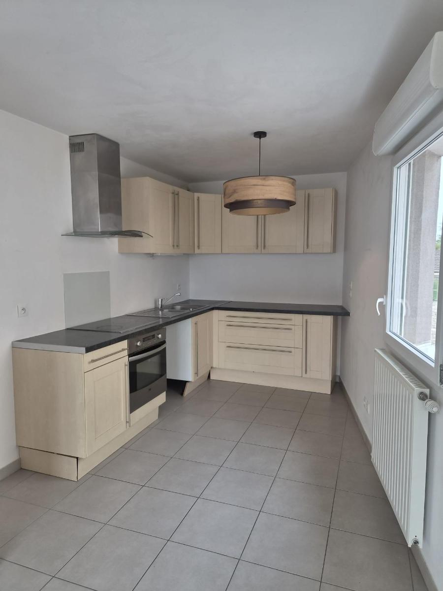 appartement 4 pièces - IRIGNY