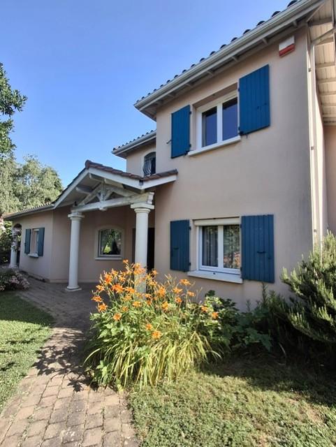 maison 7 pièces - SAINTE-FOY-LES-LYON