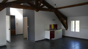 Appartement en location à Vaugneray / 2 pièces 81 m²