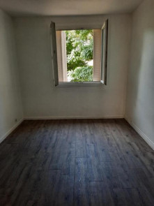 Appartement en location à Sainte-foy-les-lyon / 3 pièces 56 m²