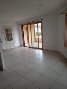 Appartement en location à Messimy / 2 pièces 54 m²